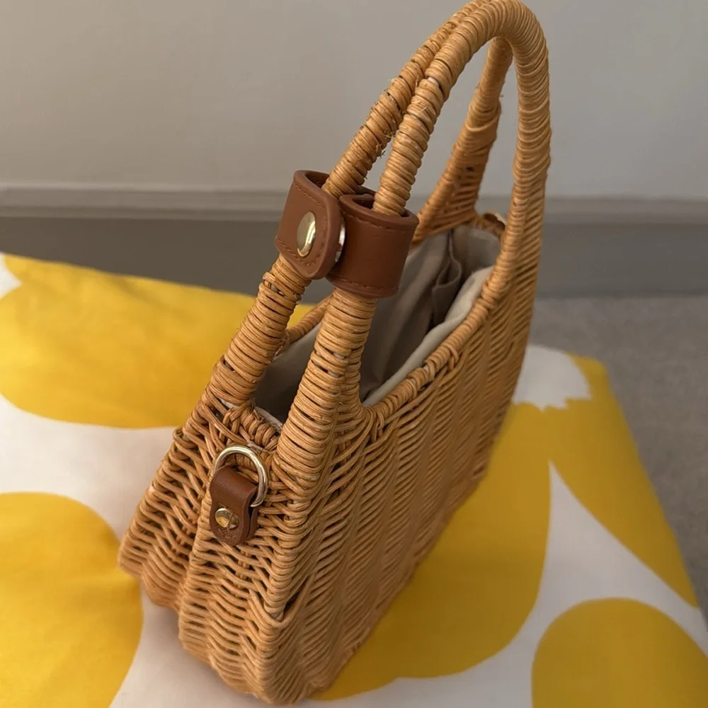 Tuckernuck Petite Wicker Bag - Picture 4 of 9